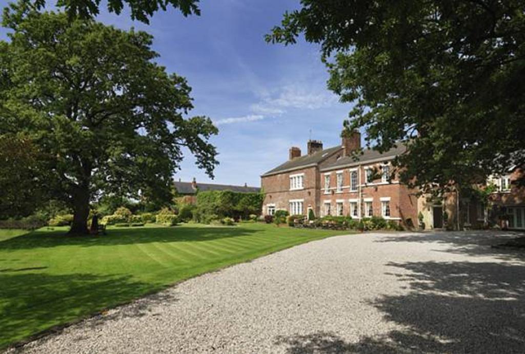 Poulton-le-Fylde Singleton Lodge Country House Hotel מראה חיצוני תמונה